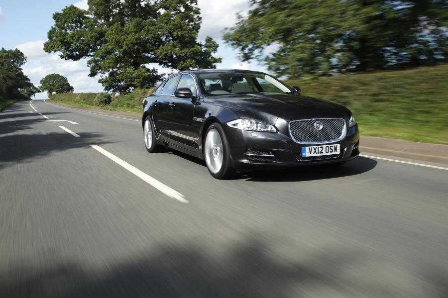  Jaguar XJ 2012 года  (UK) (фото 106 из 121)